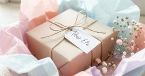 Cadeau jeune femme 2026 : 150 idées originales et testées